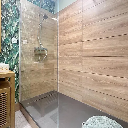 Chez Monique - A Dunkerque, Hypercentre